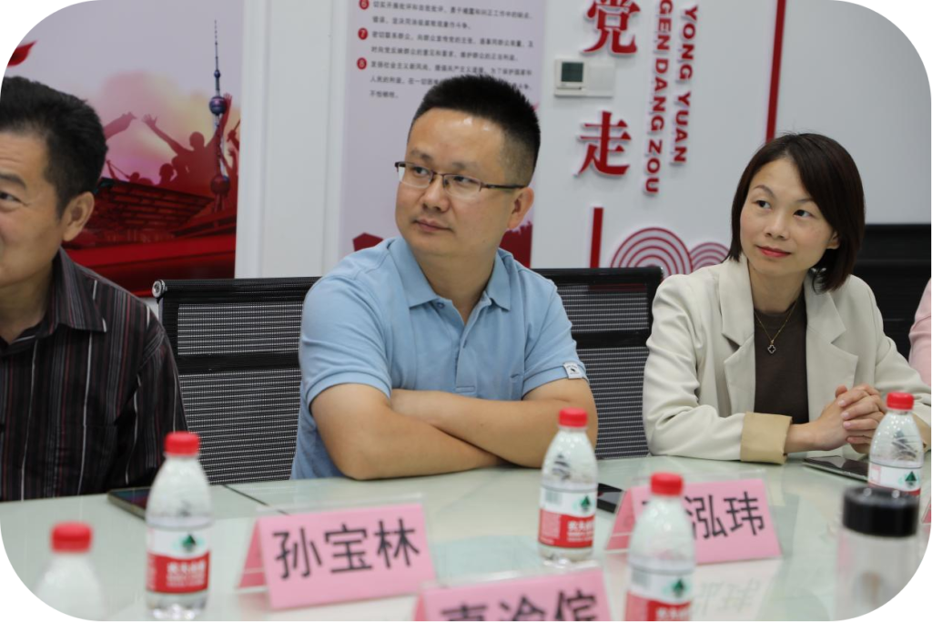 校企深度联动,共促产教融合：武汉商贸职业学院访唯众调研