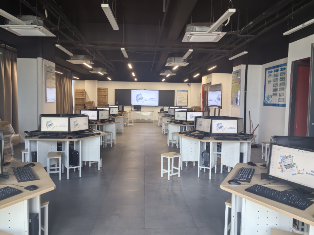 校企共建，实训新篇 | 唯众软件工程实训室成功交付江西景德镇艺术职业大学