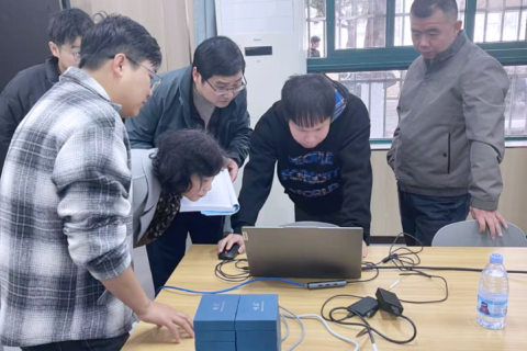 唯众跨学科大模型项目成功验收，深度融合边缘计算、知识库与数字人，推动职教数智化升级