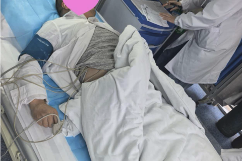 别让熬夜和疲惫透支生命：愿每一个奔波的人都被善待！